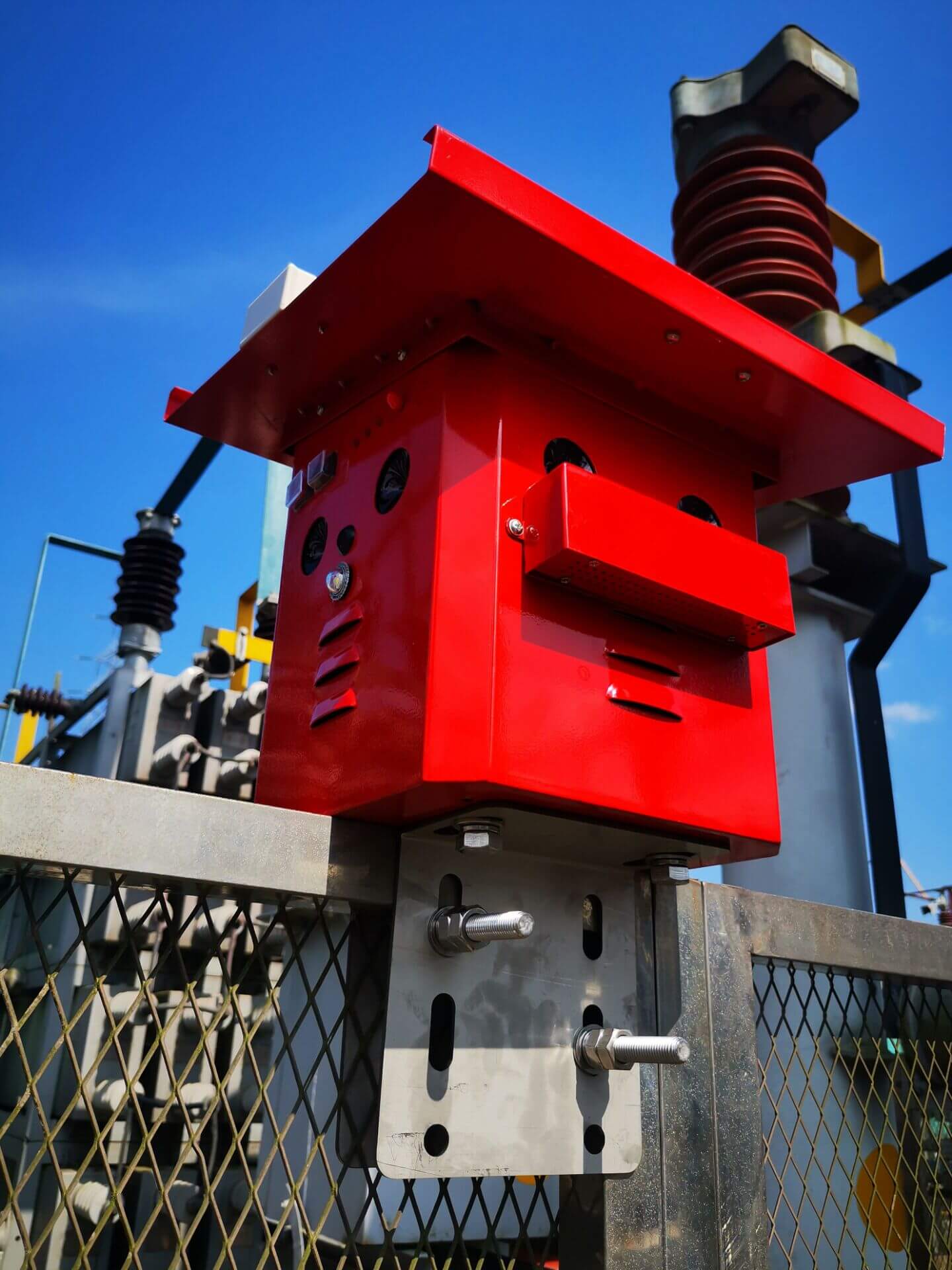 超聲波智能驅(qū)鳥(niǎo)器 超聲波智能驅(qū)鳥(niǎo)器